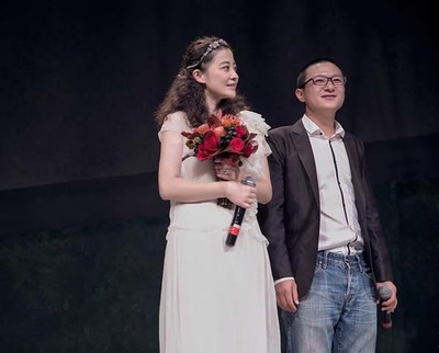 梅婷如期赴上海演出話劇，經(jīng)紀(jì)人回應(yīng)風(fēng)波影響